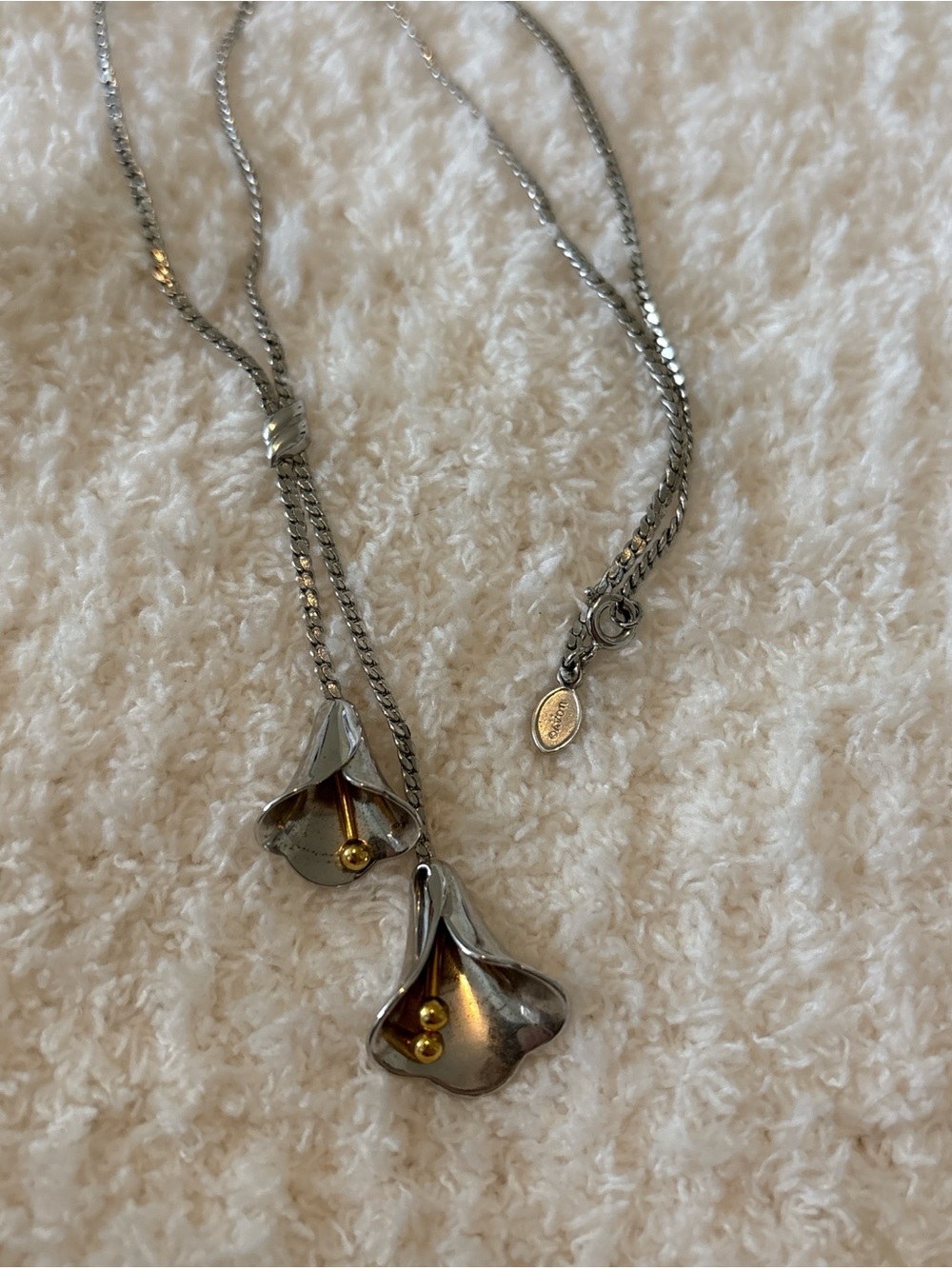 Avon calla lily necklace